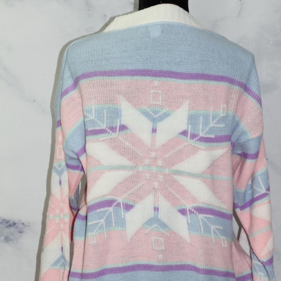 Diversity Sport Cotton Sweater (M-L) - Picture 6 of 8